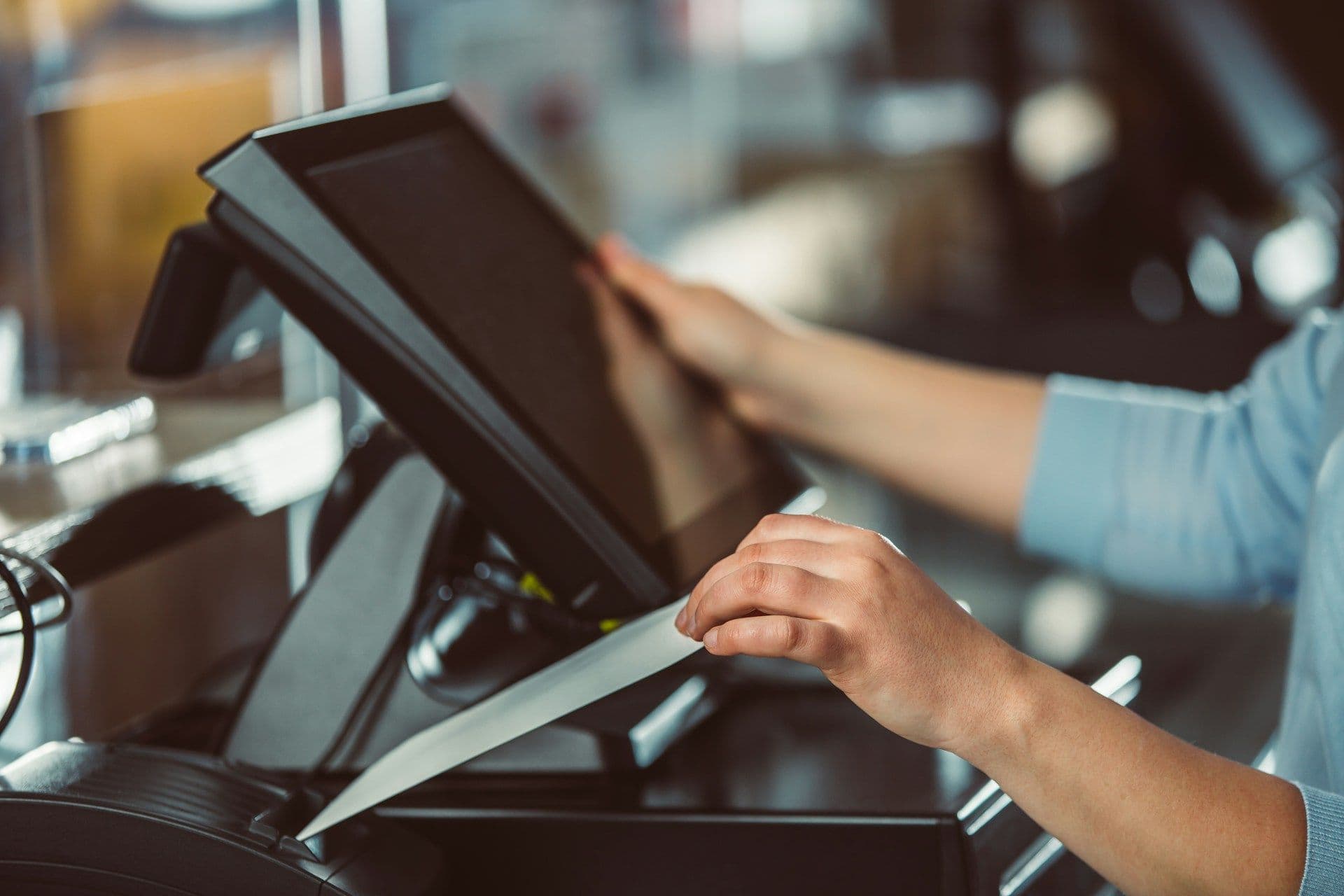 Automated Payment Reconciliation vs. Manual Journal Entries: When to Make the Switch