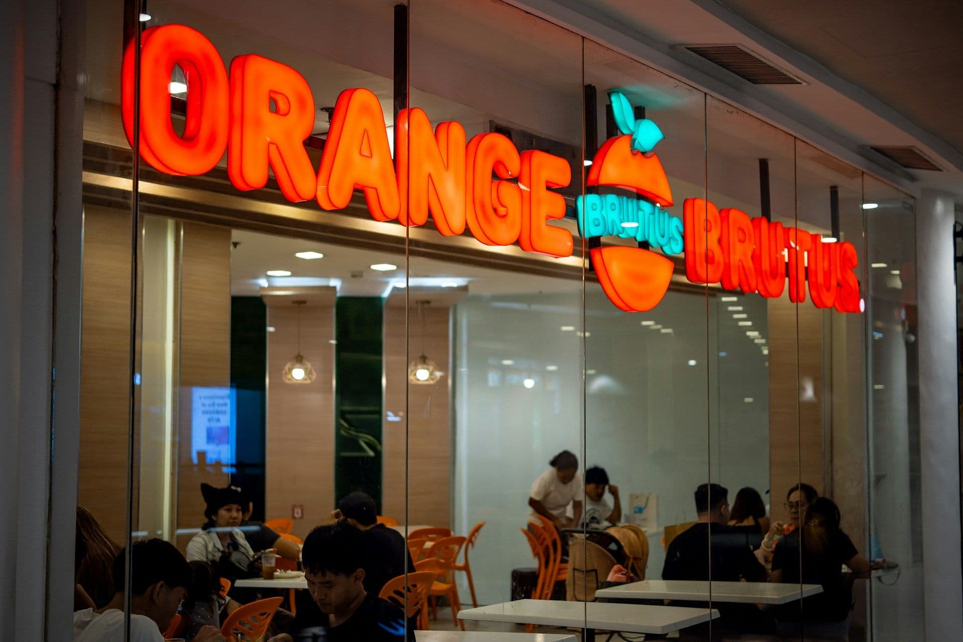 Multi-location retail chain stores